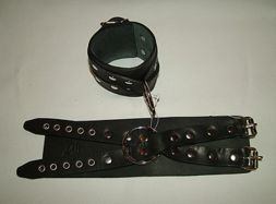 Черные наручники крест без подкладки